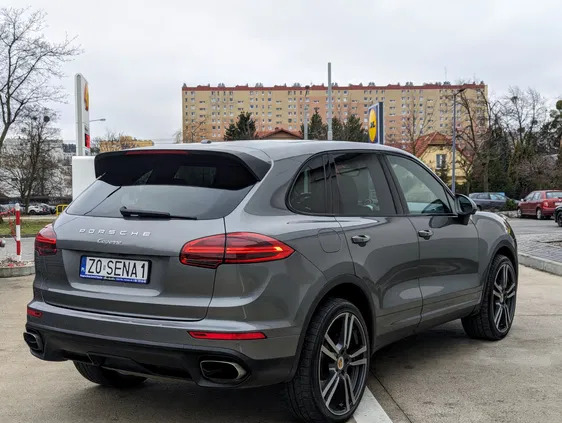 samochody osobowe Porsche Cayenne cena 149000 przebieg: 110000, rok produkcji 2017 z Gdynia